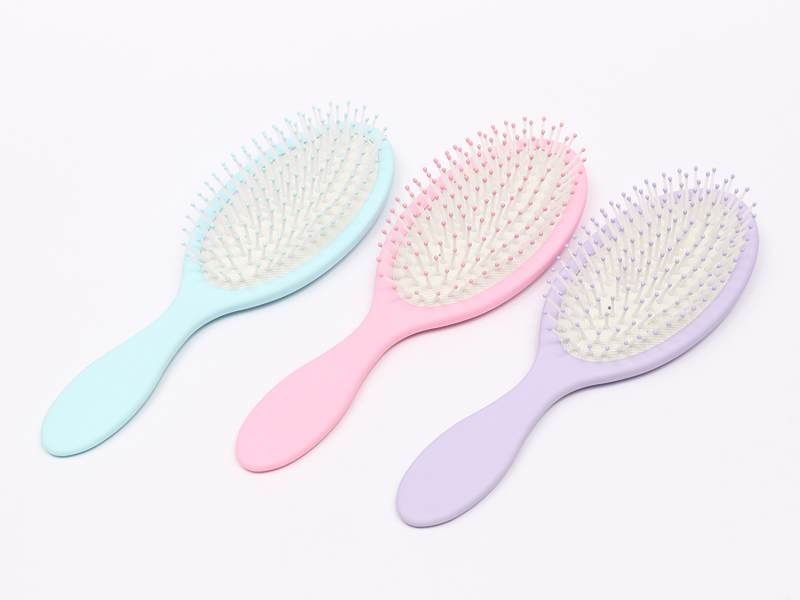 แปรงซิลิโคนนวดศีรษะ Detangling